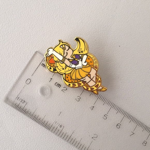 π50% OFF/3+...Sailor Venus Transformation Pin - Picture 8 of 10